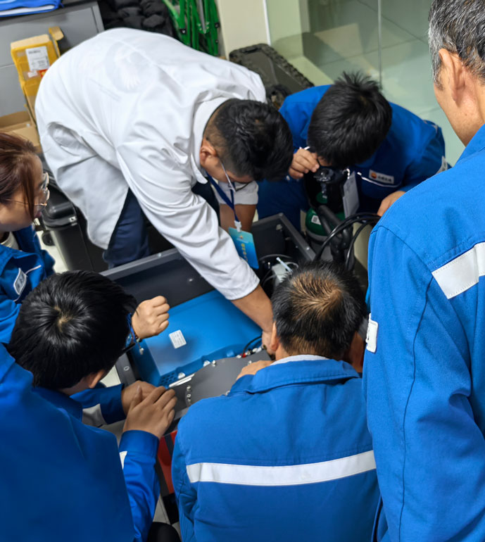 慶陽某石化公司PF-300非甲烷總烴分析儀交付驗收